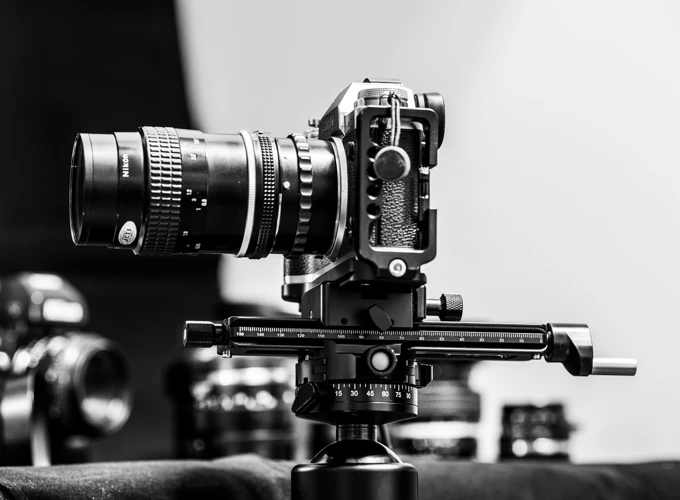 Why Use A Geared Head For Macro Photography?